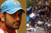 Dhoni condemns terrorist attacks in Mumbai