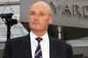 London police chief quits over phone hacking scandal