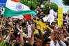 Anna supporters gather outside Tihar jail